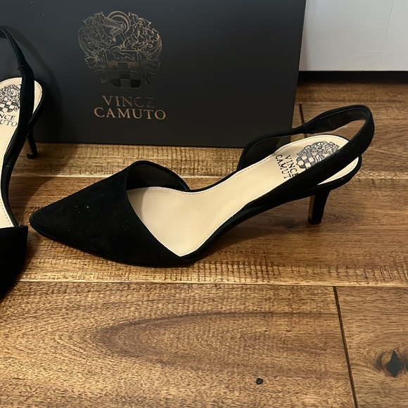 Vince Camuto VC-Kolissa black suede sling back kitten, heel shoes, size 8. - Picture 5 of 7